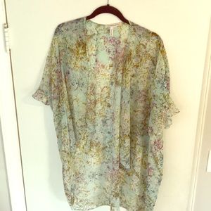 BCBGeneration Kimono with Ruffled sleeves